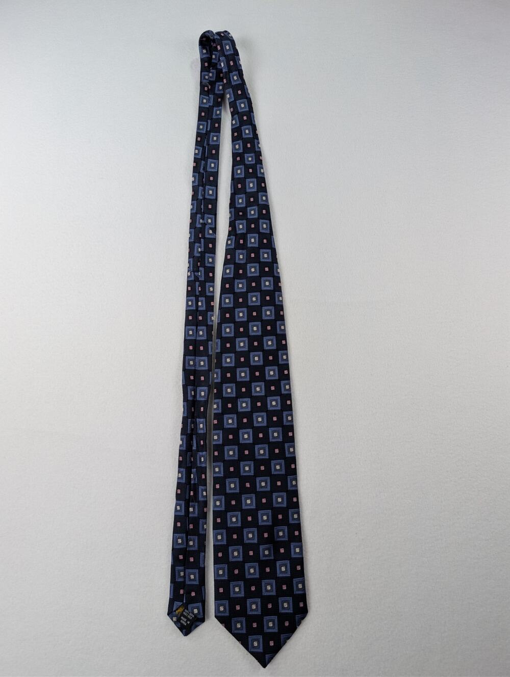 Roberto Villini Collezione Men’s 100% Silk Navy Geometric Tie